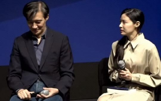 조국(왼쪽) 전 법무부 장관과 딸 조민씨. <오마이뉴스 유튜브>